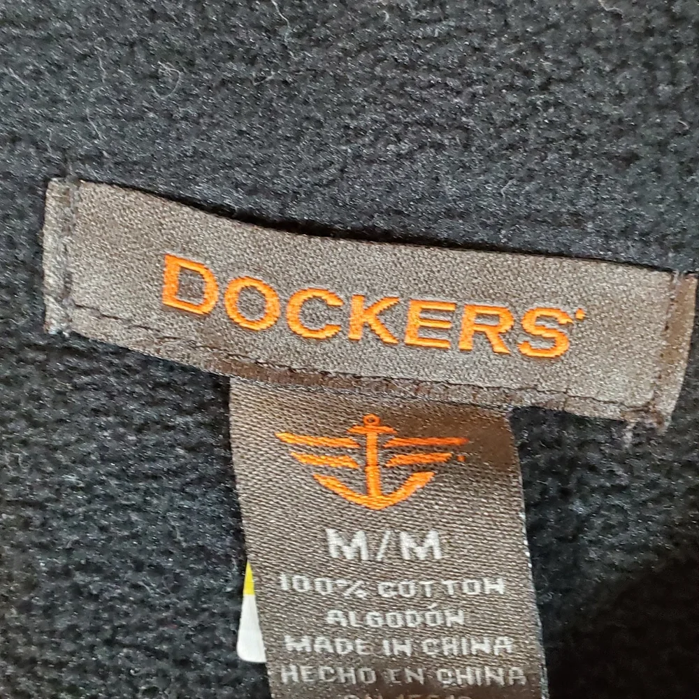 Dockers pull over - Picture 2 of 3
